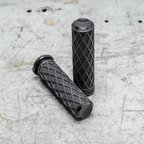 PartzBiz HD: 3485293-Arlen Ness Diamond Rubber Grips Black TBW Billet 1” Pair Harley Big Twin 06+ PartzBiz HD: 3485293-Arlen Ness Diamond Rubber Grips Black TBW Billet 1” Pair Harley Big Twin 06+