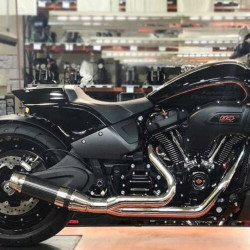 PartzBiz HD 640Z-32-C - D&D Bob Cat 2:1 Chrome Full Exhaust Carbon Fiber Sleeve Harley Softail 18+ PartzBiz HD 640Z-32-C - D&D Bob Cat 2:1 Chrome Full Exhaust Carbon Fiber Sleeve Harley Softail 18+