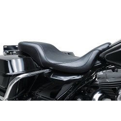 PartzBiz HD 75202 - Mustang Super Tripper Carbon Seat Harley FL Touring Dresser Tri Glide 2008-2022 PartzBiz HD 75202 - Mustang Super Tripper Carbon Seat Harley FL Touring Dresser Tri Glide 2008-2022