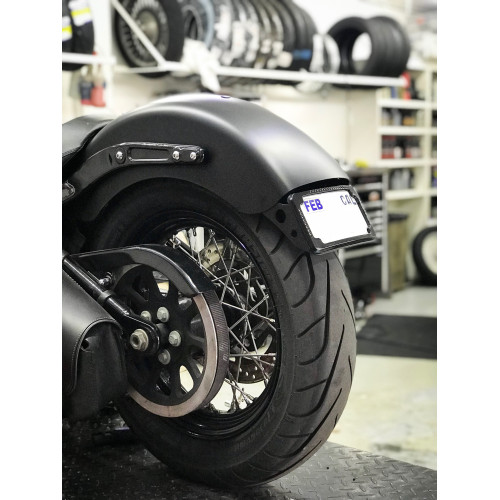 PartzBiz HD: 3471840-Cycle Vision Chrome กรอบป้ายทะเบียนโค้ง LED Harley 18+ Softail FLSL PartzBiz HD: 3471840-Cycle Vision Chrome กรอบป้ายทะเบียนโค้ง LED Harley 18+ Softail FLSL