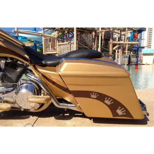 PartzBiz HD: 4422909-แผงด้านข้างของฟิลเลอร์แบบขยาย Bad Dad ครอบคลุม Harley Touring 09-13 Flh | BAD-STRCHCVR-09