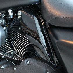 PartzBiz HD HW159112 - Hogworkz '09-'23 Mid-Frame Air Heat Deflectors Harley Touring Vivid Black | HW159112 PartzBiz HD HW159112 - Hogworkz '09-'23 Mid-Frame Air Heat Deflectors Harley Touring Vivid Black | HW159112