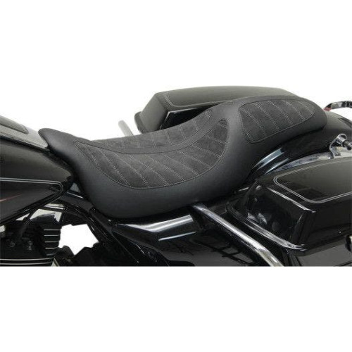 PartzBiz HD: 4408601-Mustang Fred Kodlin Signature Series Black 1 ชิ้น 2 ขึ้นไปสำหรับ Harley FLH/T | 76292