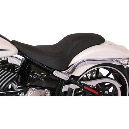 PartzBiz HD: 4408458-ที่นั่ง Mustang Tripper Low Profile Tuck & Roll Stitch 2-up Seat Harley Breakout | 76781 PartzBiz HD: 4408458-ที่นั่ง Mustang Tripper Low Profile Tuck & Roll Stitch 2-up Seat Harley Breakout | 76781