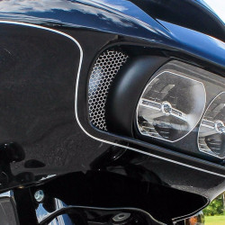 PartzBiz HD KW05-01-0320 - Klock Werks แผงบังลมด้านข้างแบบรังผึ้งสำหรับ Harley Road Glide 15-2017 PartzBiz HD KW05-01-0320 - Klock Werks แผงบังลมด้านข้างแบบรังผึ้งสำหรับ Harley Road Glide 15-2017