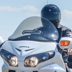 PartzBiz HD KW05-04-0259 - Klock Werks 14-18‚” กระจกบังลมแบบมีระบายแสง Honda Goldwing GL 1800 01-2017 PartzBiz HD KW05-04-0259 - Klock Werks 14-18‚” กระจกบังลมแบบมีระบายแสง Honda Goldwing GL 1800 01-2017