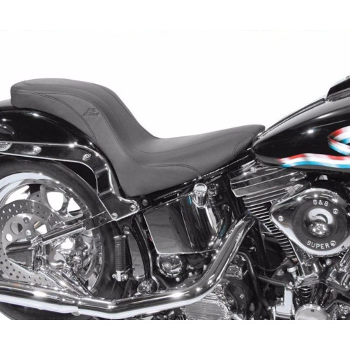 PartzBiz HD: 3458072-Mustang DayTripper One-Piece Low Profile Seat 1984-1999 Harley Evolution Softail