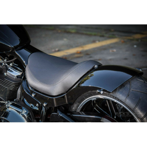 PartzBiz HD: 5001178-Harley Softail Breakout 2018 สำหรับบังโคลนหลังยาง 8/260
